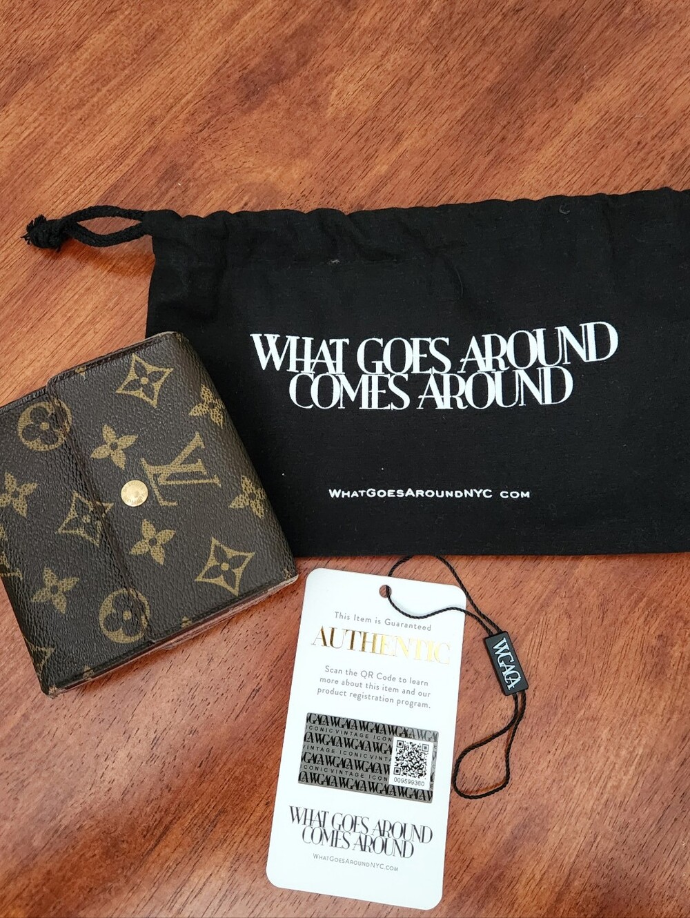 Louis Vuitton Vintage Monogram Elise Wallet - Picture 12 of 12